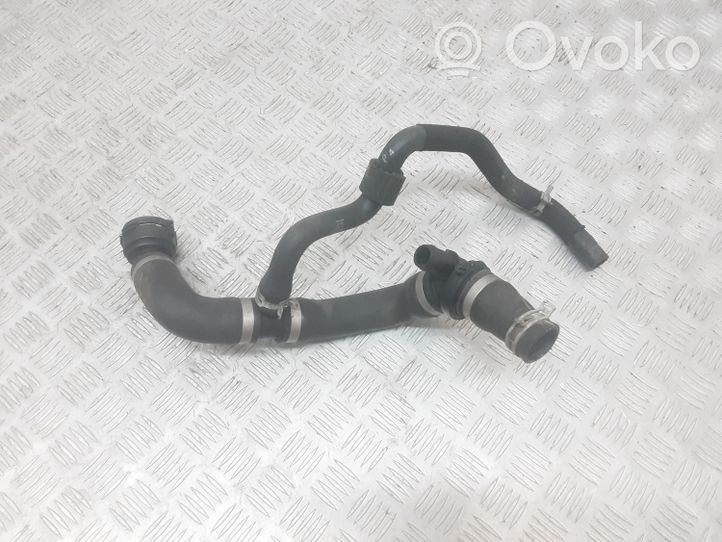 Volvo S60 Tubo flessibile del liquido di raffreddamento del motore 31474864