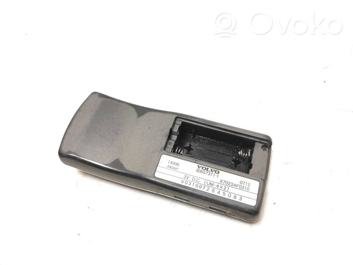 Volvo V70 Controllo multimediale autoradio 30657371