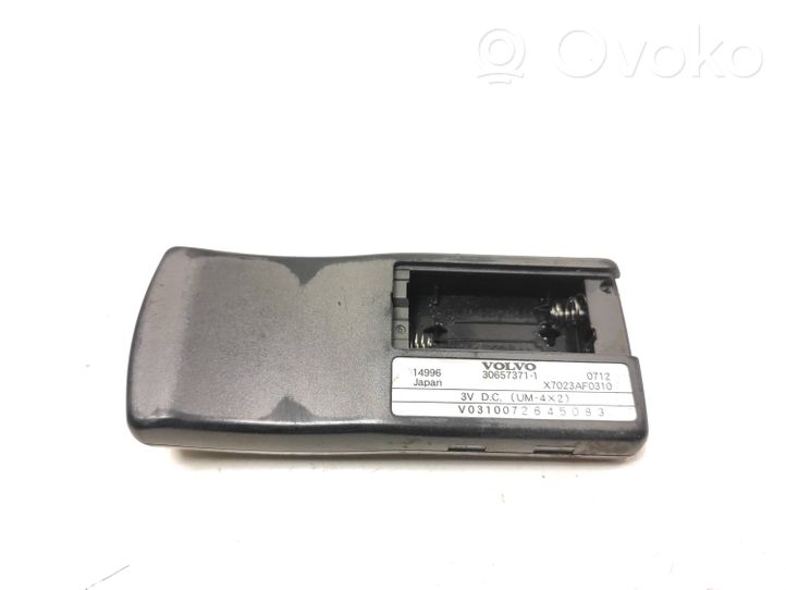 Volvo V70 Controllo multimediale autoradio 30657371