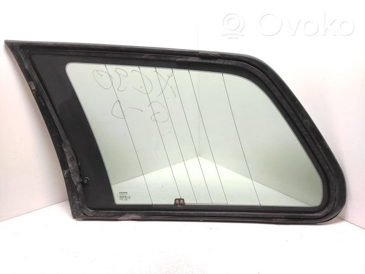 Volvo XC90 Rear side window/glass 30674957