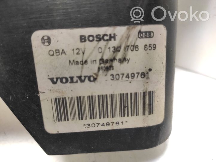 Volvo XC90 Radiator cooling fan shroud 30749761