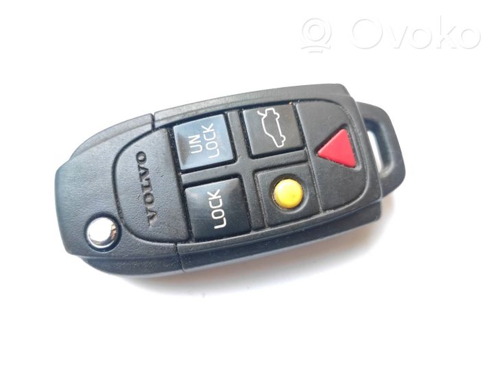 Volvo XC90 Užvedimo raktas (raktelis)/ kortelė 8688800