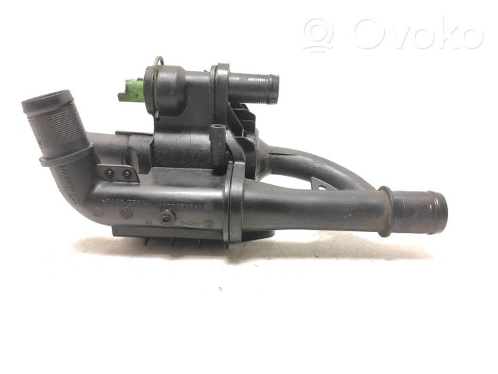 Volvo V50 Boîtier de thermostat / thermostat 9670253780