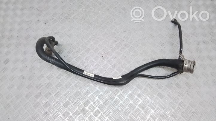 BMW 7 F01 F02 F03 F04 Tubo e bocchettone per riempimento serbatoio del carburante 7185149