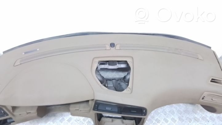 Volvo V70 Panelė 39873732