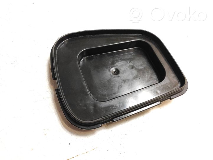 Volvo V50 Headlight/headlamp dust cover 1305239300