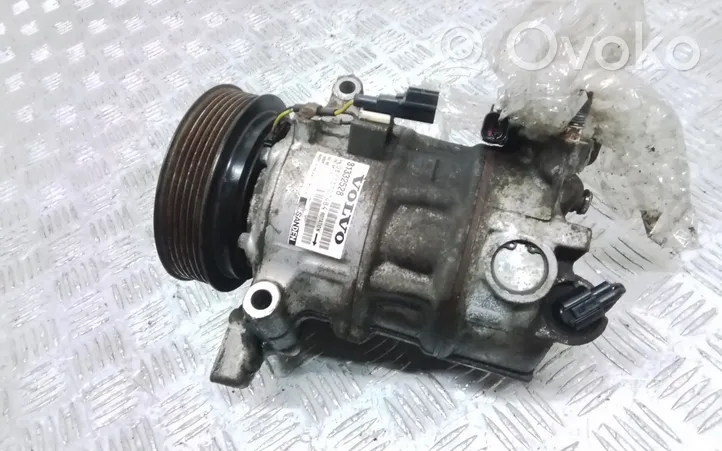 Volvo S60 Ilmastointilaitteen kompressorin pumppu (A/C) 31332528