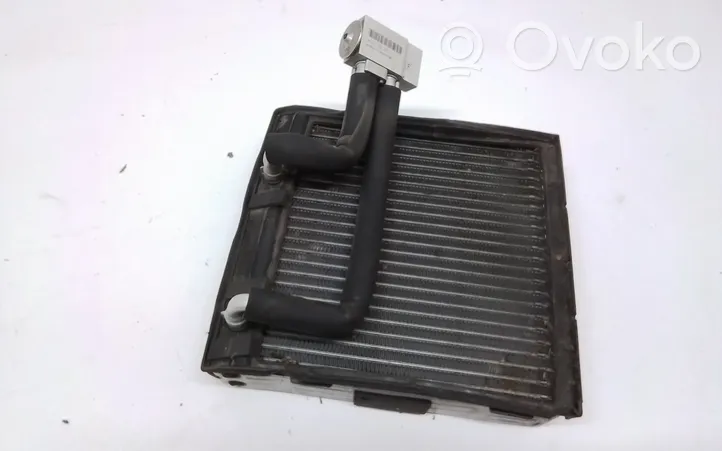 Nissan Navara D40 Radiateur de chauffage 4NAH19849AA