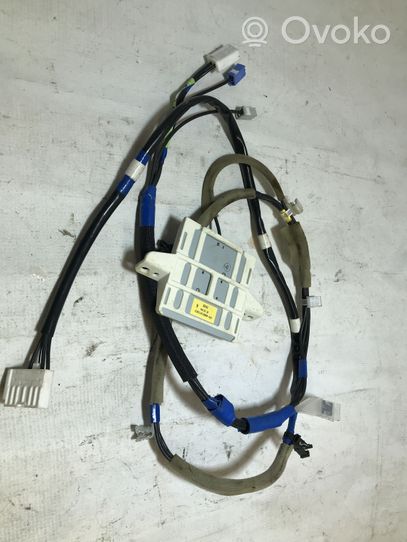 Lexus RX 330 - 350 - 400H Antena GPS 8686048170