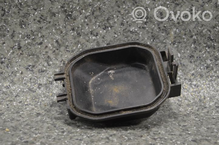 BMW 3 E36 Cache-poussière de phare avant 304441110n