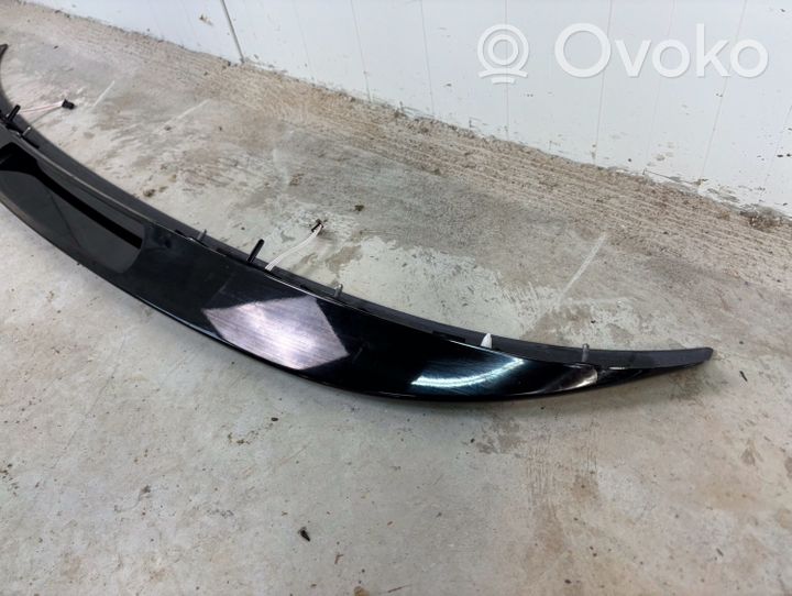 Volkswagen T-Roc Spoiler tylnej szyby klapy bagażnika 2GC827933C