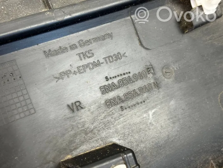 Volkswagen Tiguan Listón embellecedor de la puerta delantera (moldura) 5NA854940