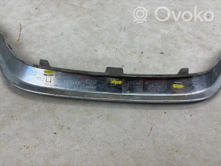 Renault Captur Maskownica / Grill / Atrapa górna chłodnicy 620785099R