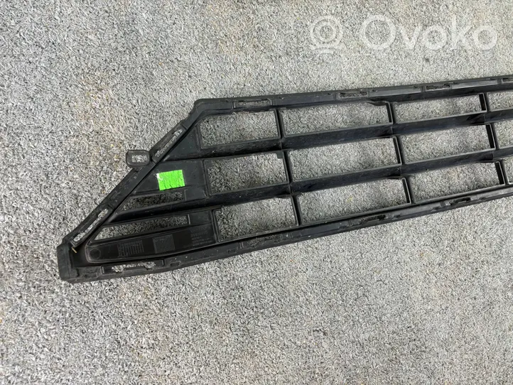 Volvo XC60 Mascherina inferiore del paraurti anteriore 31425175