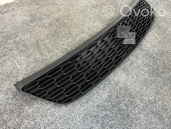 Suzuki Swift Grille de calandre avant 71741-60P0