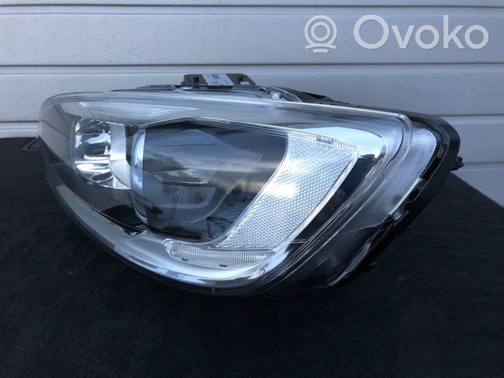 Volvo V60 Lampa przednia 31420108