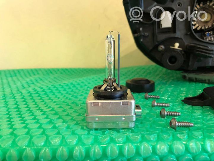 Volvo V60 Lampy przednie / Komplet 31299990