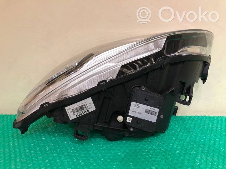 Volvo V60 Lampy przednie / Komplet 31420108