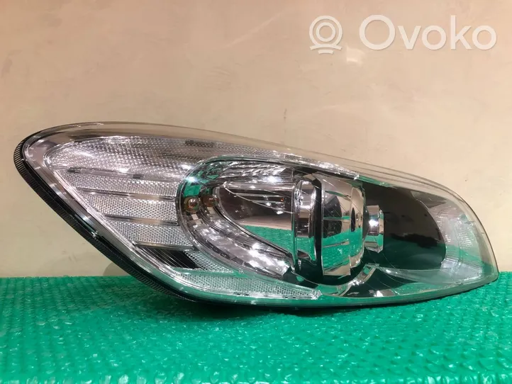 Volvo C30 Lampy przednie / Komplet 31214803