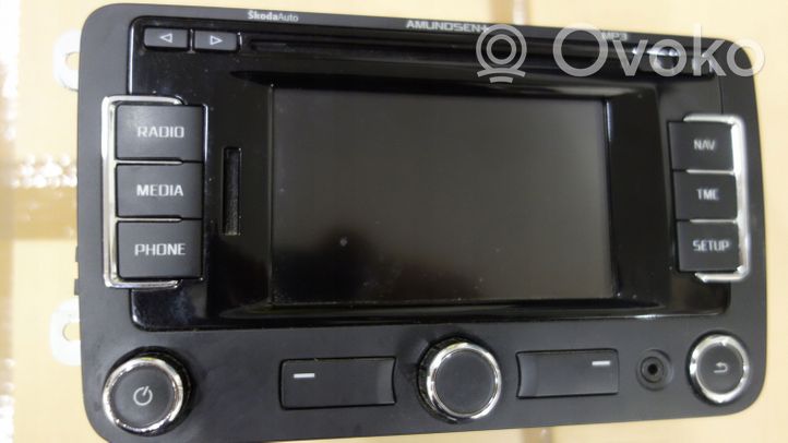 Skoda Fabia Mk2 (5J) Panel / Radioodtwarzacz CD/DVD/GPS 3T0035192E