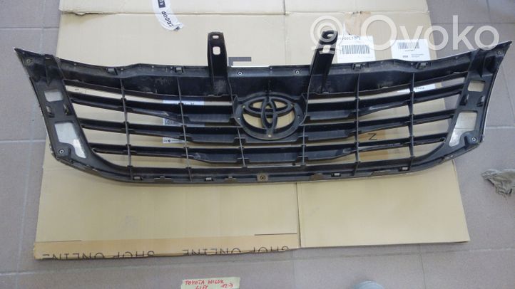 Toyota Hilux (AN10, AN20, AN30) Front bumper upper radiator grill 531110K480