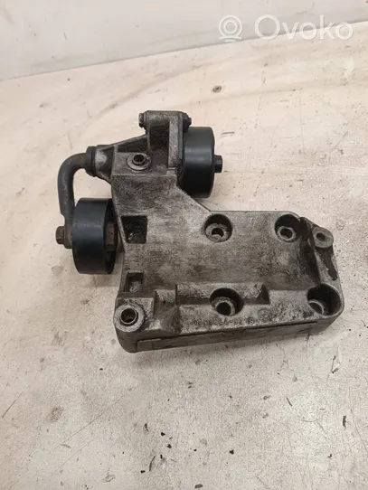 Volvo V50 A/C compressor mount bracket 7786194