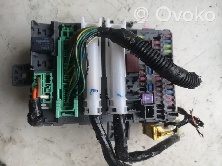 Honda Civic IX Module de fusibles 