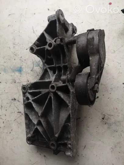 Volkswagen PASSAT B6 Staffa di montaggio del compressore dell’A/C 03G903143A