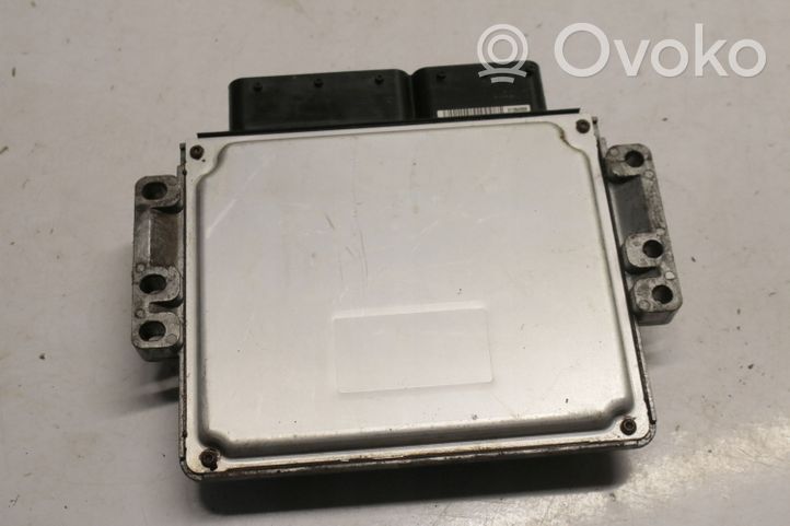 Chevrolet Orlando Calculateur moteur ECU 25187592