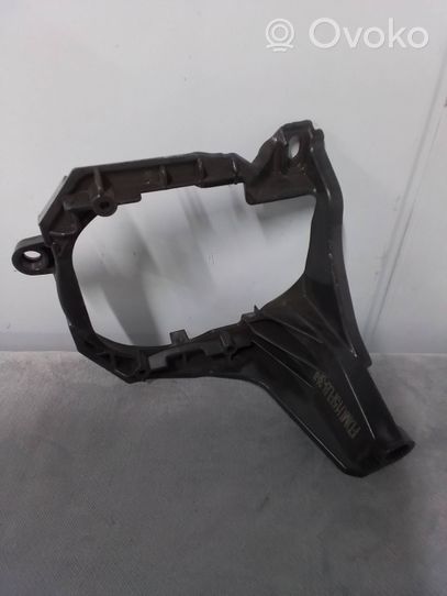 Ford Mustang VI Supporto del fendinebbia FR3B-15267-AB