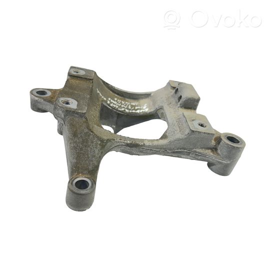 Subaru Outback (BS) Supporto del generatore/alternatore 