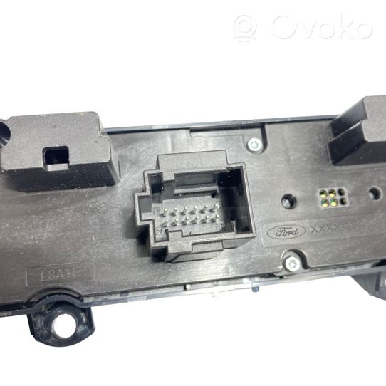 Ford Bronco Controllo multimediale autoradio M1PT18K811AD