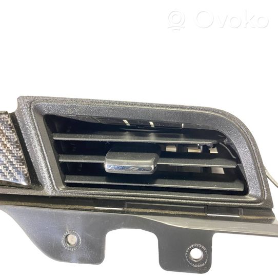 Ford Mustang VI Kojelaudan hansikaslokeron lista FR3B63044B88