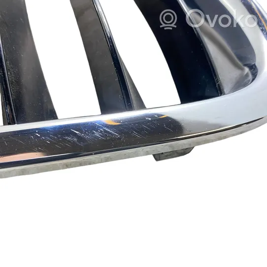 BMW X1 E84 Maskownica / Grill / Atrapa górna chłodnicy 2993308