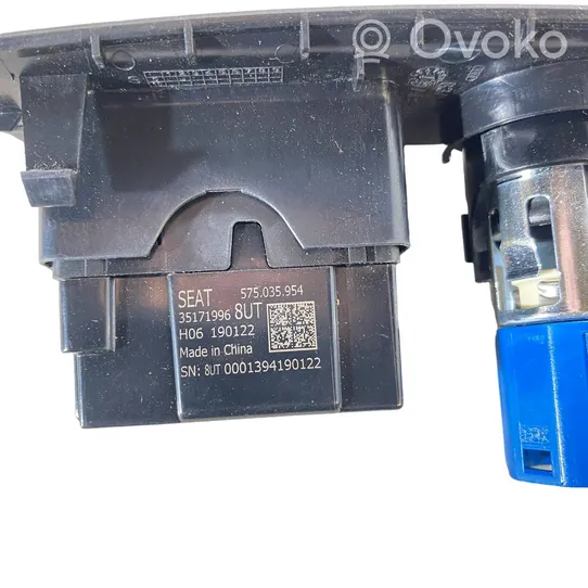 Audi Q3 F3 USB-pistokeliitin 575035954