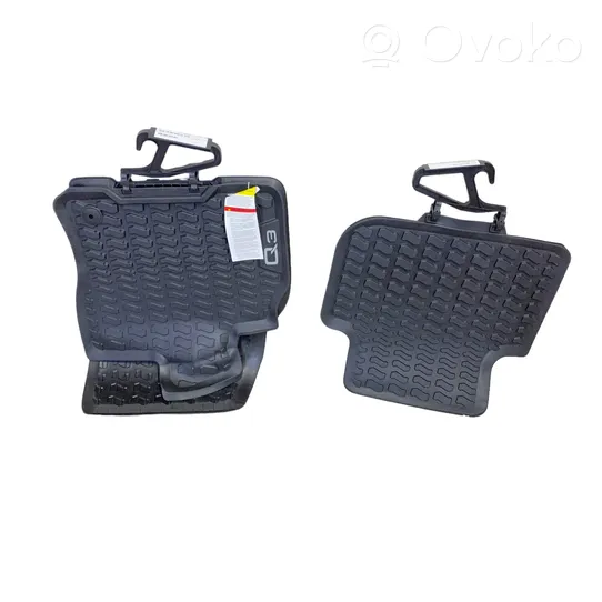 Audi Q3 F3 Auton lattiamattosarja 83A061511