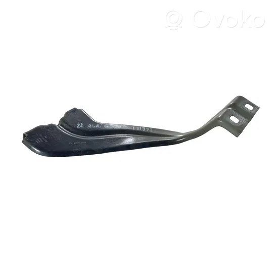 Audi Q3 F3 Soporte de montaje del guardabarros 83A821149