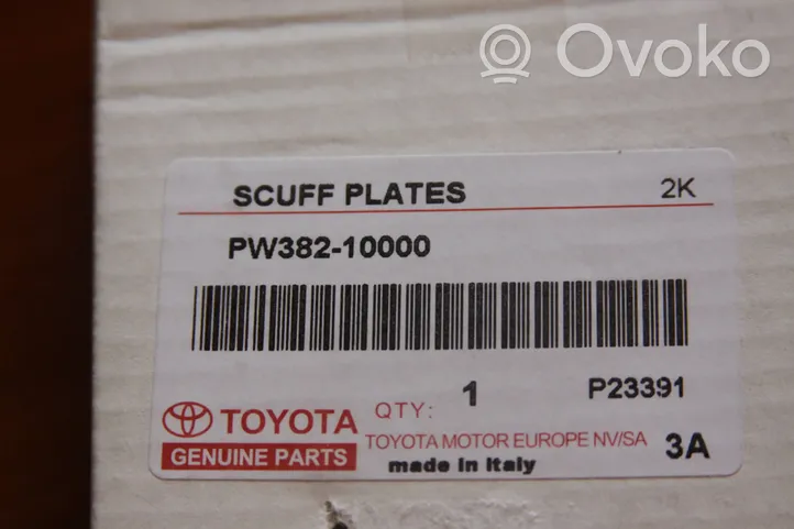 Toyota C-HR Set di rifiniture davanzale (interno) PW38210000