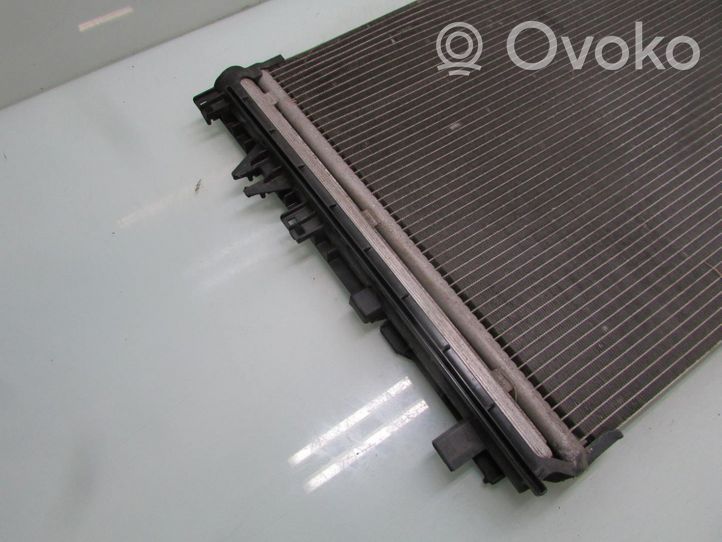 Infiniti Q30 Radiatore di raffreddamento A/C (condensatore) A2465000454