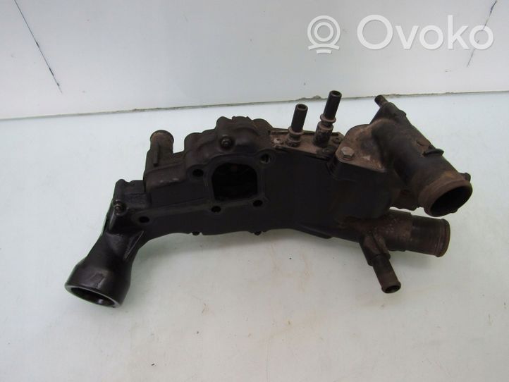 Peugeot 406 Termostaatin kotelo 9641338680