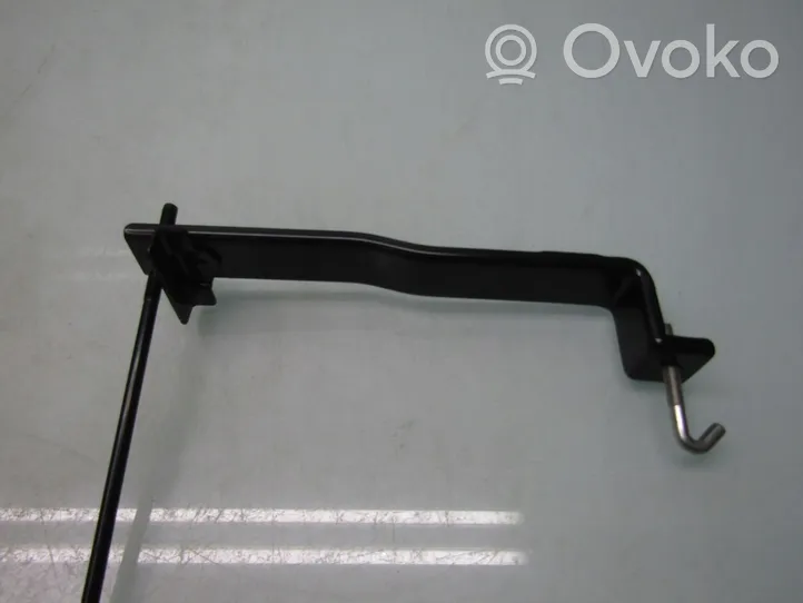 Infiniti Q50 Support batterie 