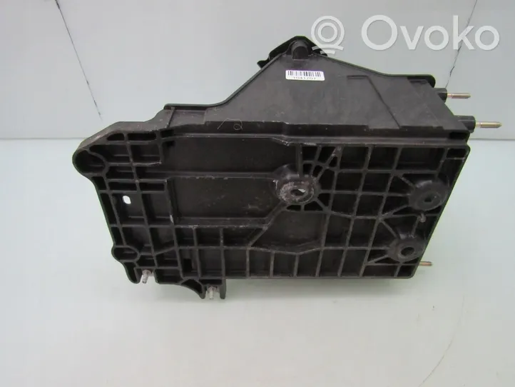 Mazda 3 Bandeja para la caja de la batería BCJH56041