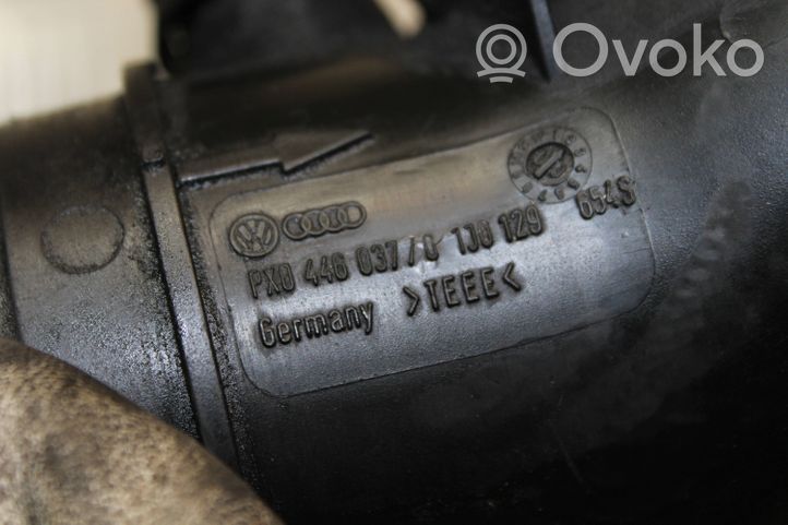 Volkswagen Bora Tube d'admission de tuyau de refroidisseur intermédiaire PX0446037
