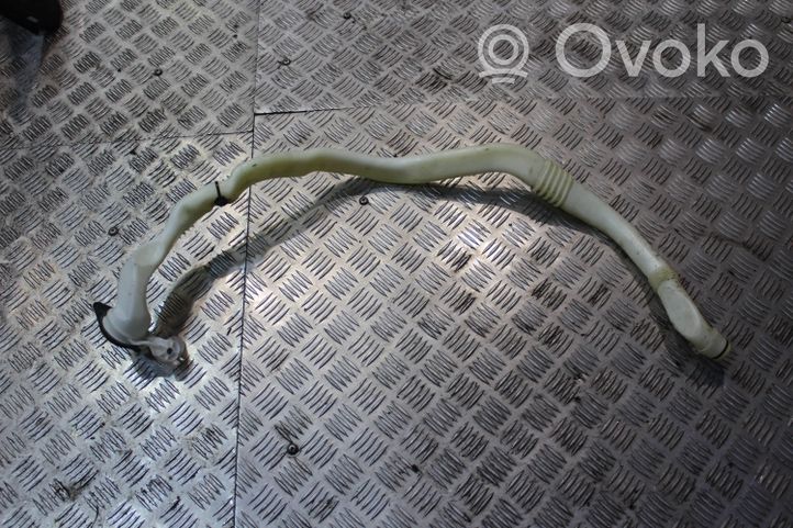 BMW 7 F01 F02 F03 F04 Tubo riempimento della vaschetta del liquido lavavetri 132640