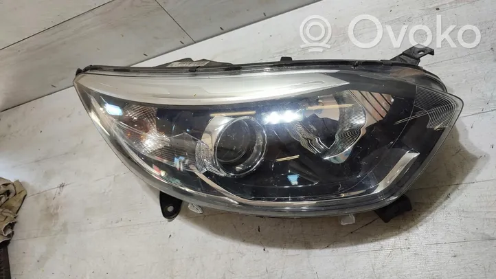 Renault Captur Faro/fanale 260102734R