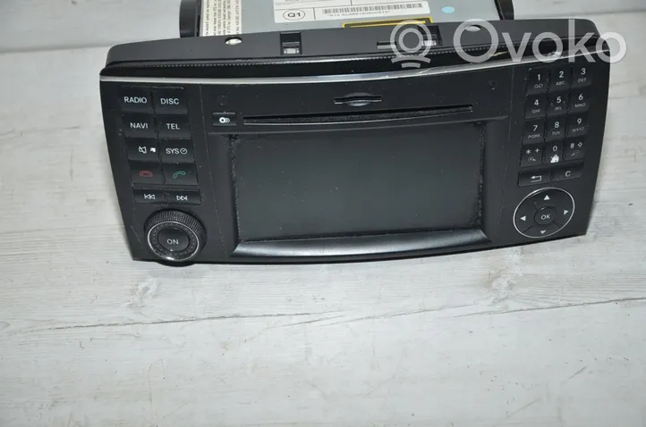 Mercedes-Benz R W251 Panel / Radioodtwarzacz CD/DVD/GPS A2518705094