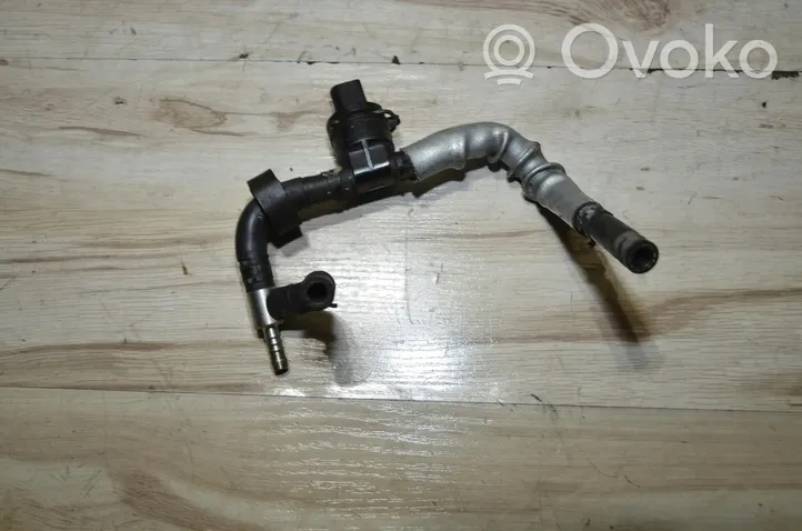 Volkswagen Touareg I Tuyau d'alimentation conduite de carburant 11767467331