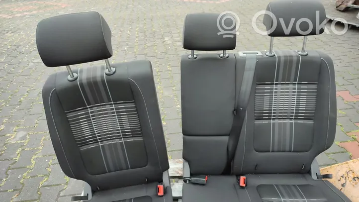 Volkswagen Tiguan Rear seat 