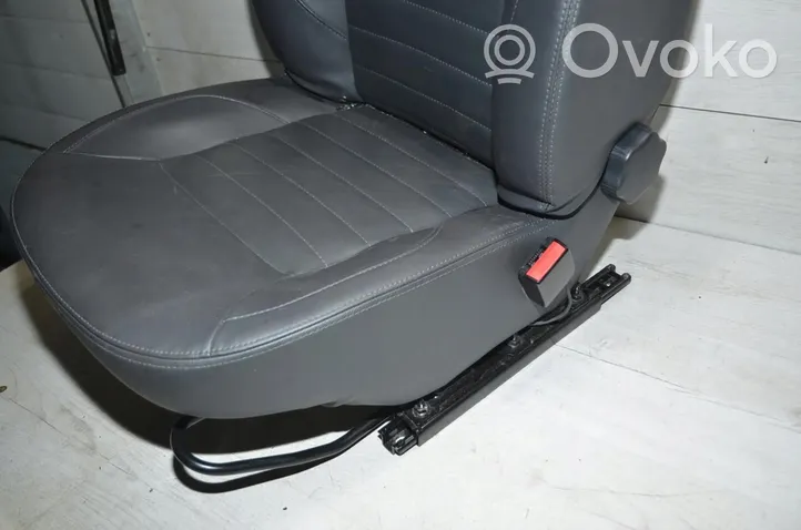 Dacia Duster Front passenger seat 