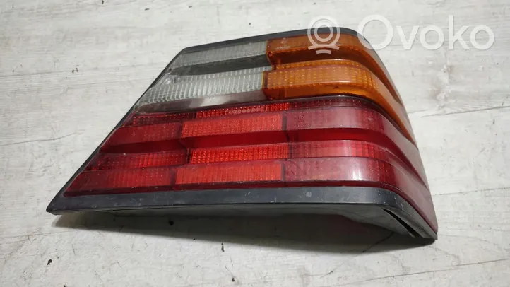 Mercedes-Benz E W124 Lampa tylna 